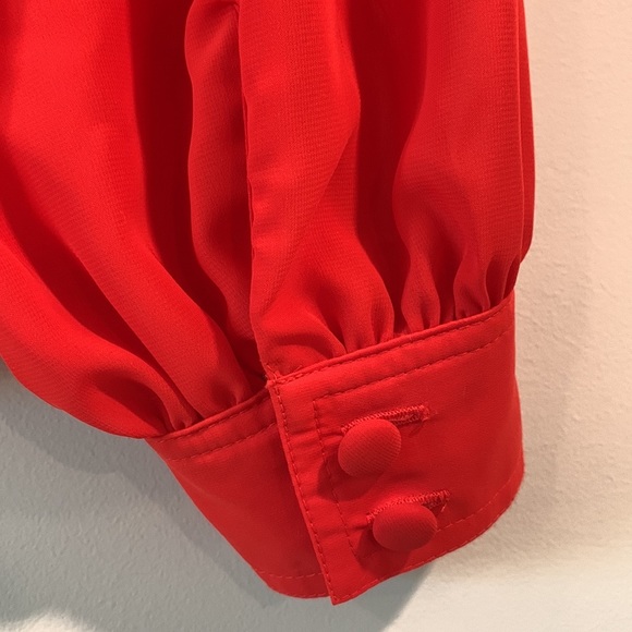 Chaus - vintage, red polyester blouse, 14 - Picture 8 of 8